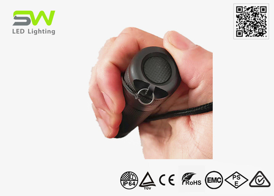 EDC Dimensione di controllo dell'impatto Torcia 320 lumens alimentata da 3 batterie AAA